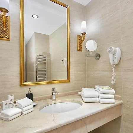 A - Grand&sky Tornik Hotel