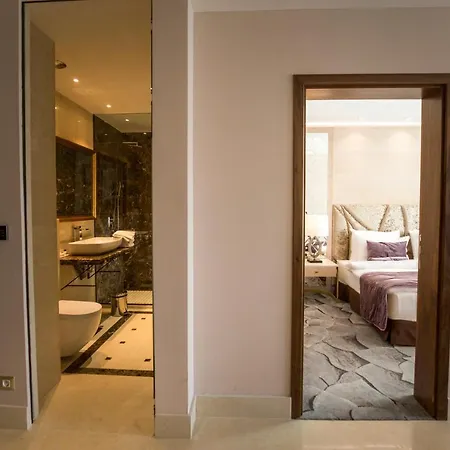 A - Grand&sky Tornik 5*