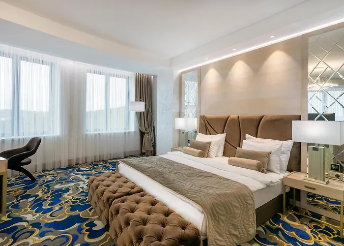 A - Grand&sky Tornik فندق 5*