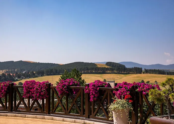 فندق A - Grand&sky Tornik زلاتيبور