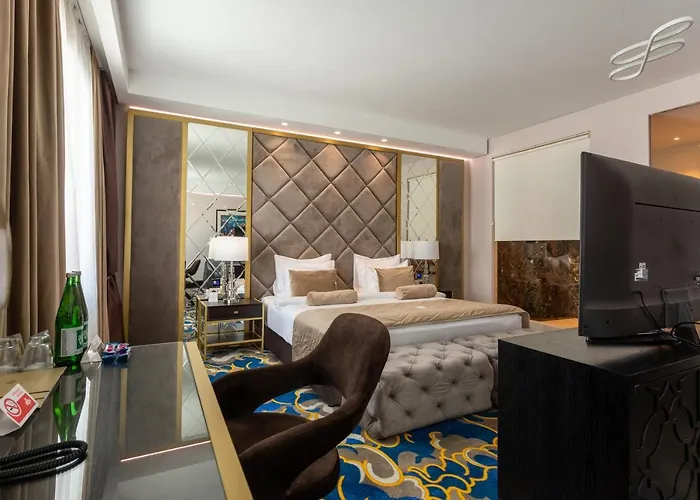 A - Grand&sky Tornik فندق