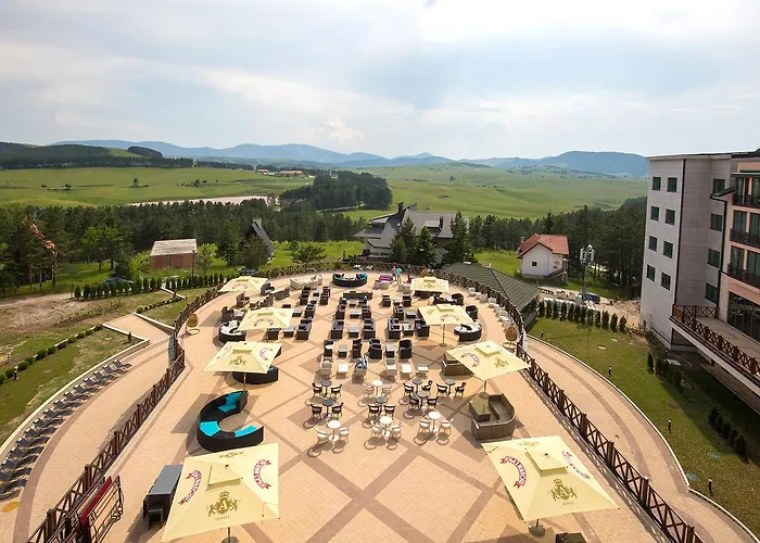 A - Grand&sky Tornik فندق 5*